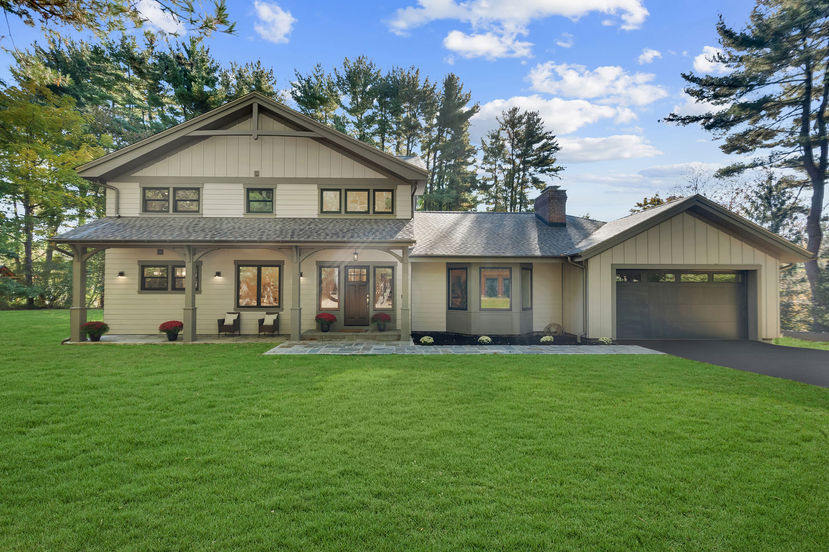 2213-Custom-Home-Build-Photo-Complete-Front-Facade-1