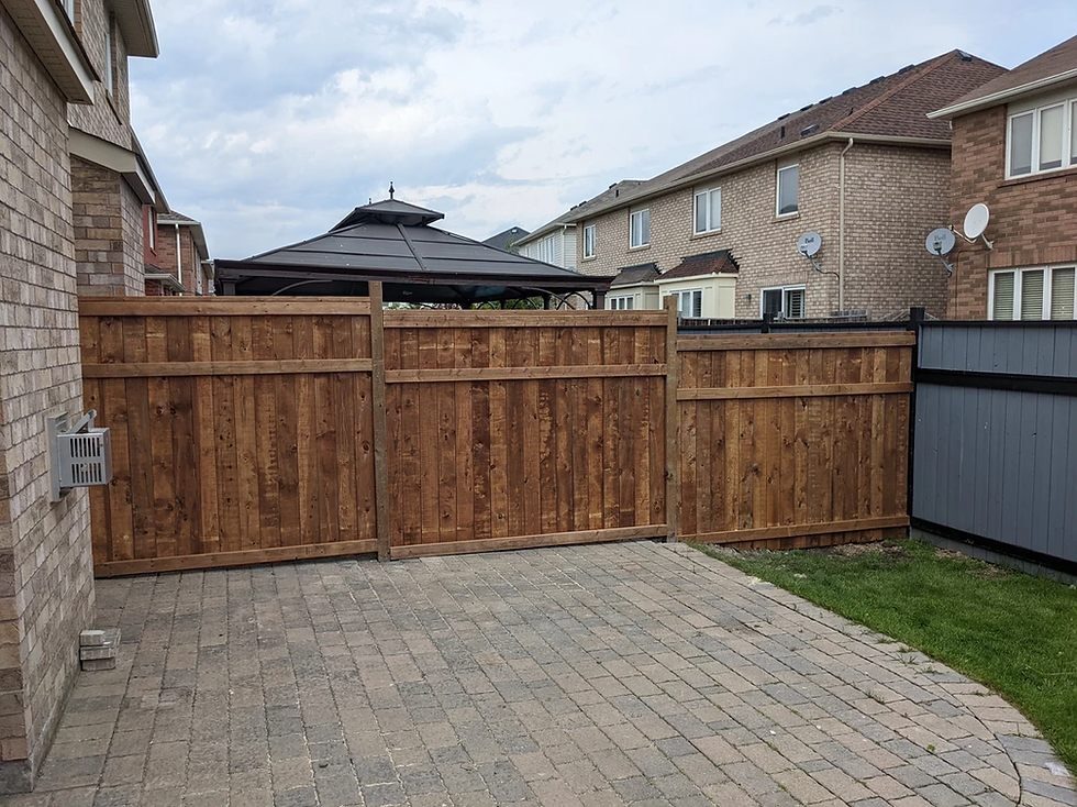 How to Approach Your Neighbor About Replacing a Shared Fence