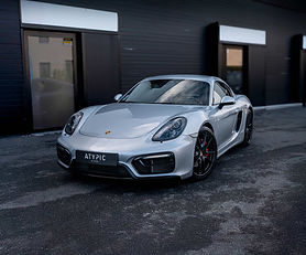 PORSCHE