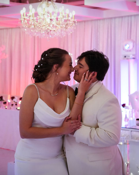 Allyson and Zachary hosting the wedding of their dreams in Daytona Beach, Florida