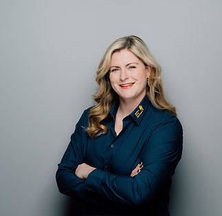 Portrait Julia Hartmann, IT Infrastruktur und Operations Manager