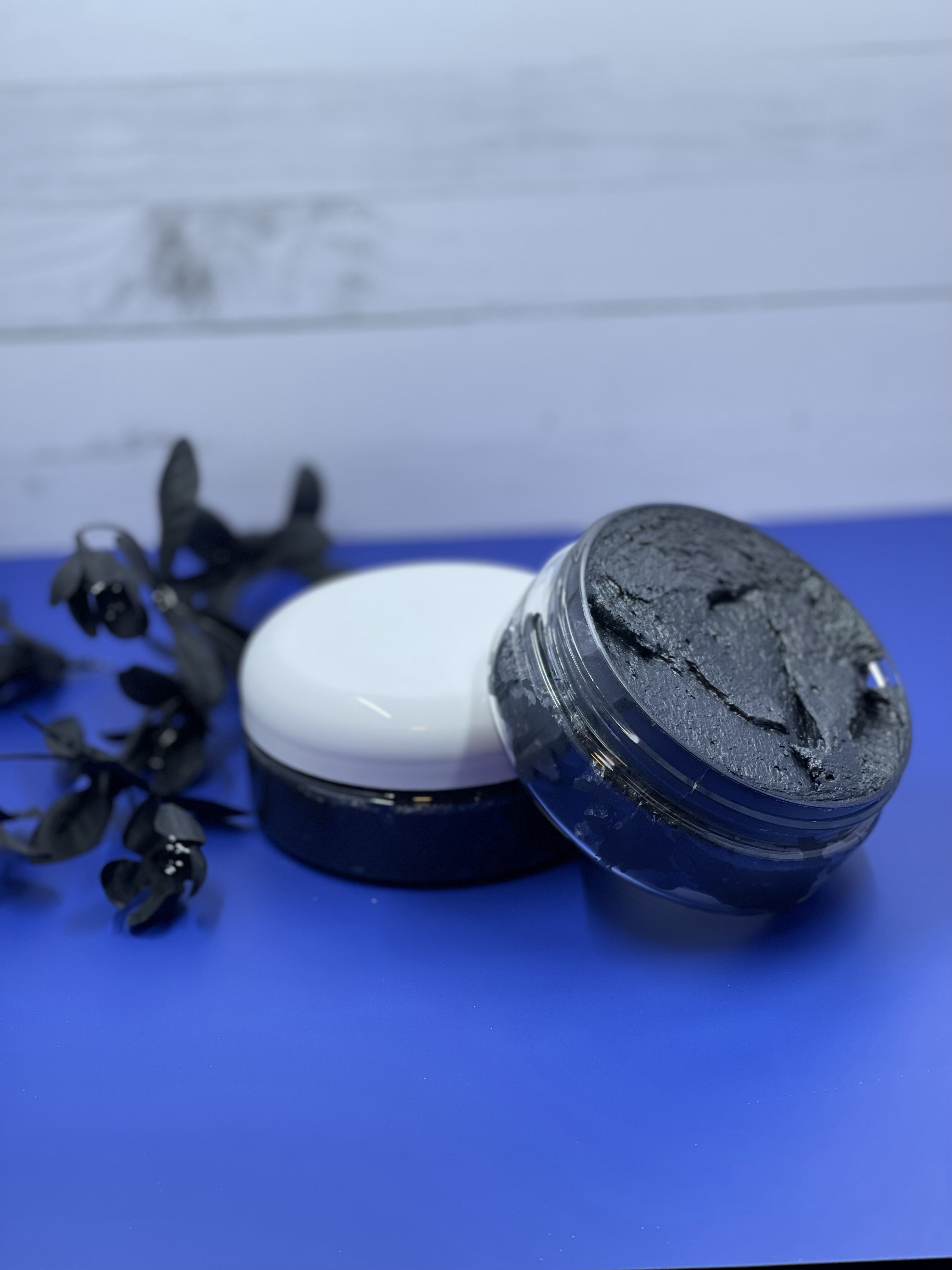 Activated Charcoal Foaming Face Scrub