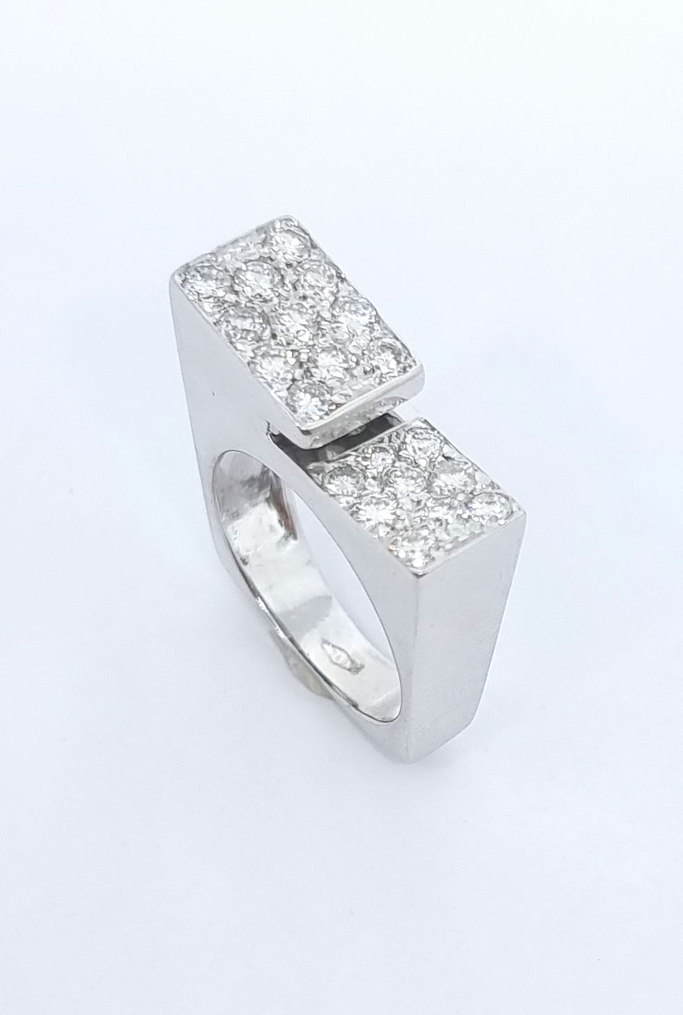 anel pave ouro branco brilhante diamante