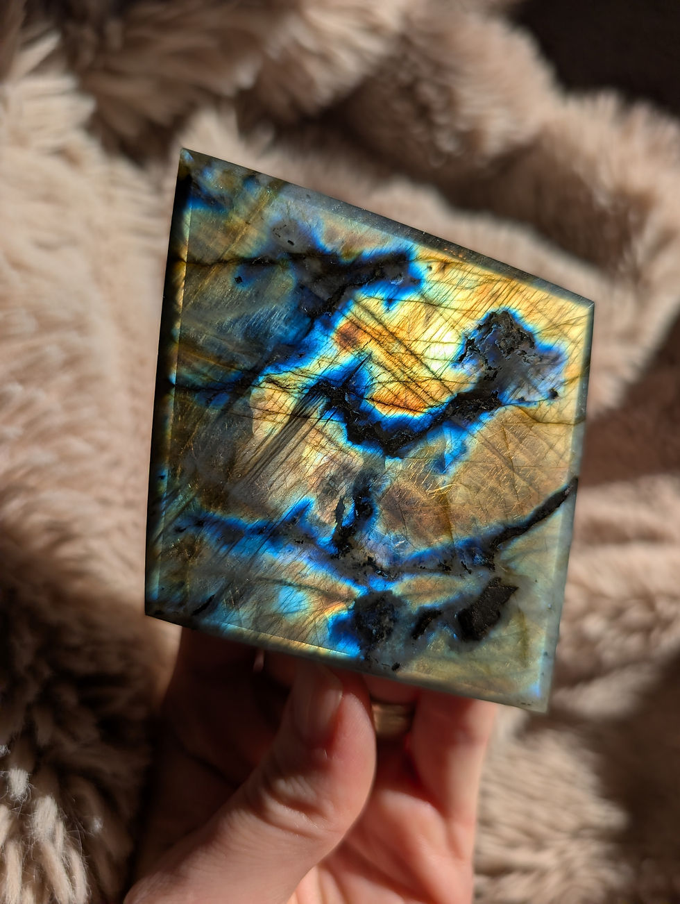 Thumbnail: Labradorite Diamond