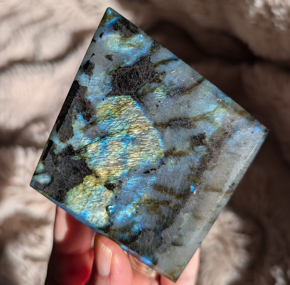 Thumbnail: Labradorite Diamond