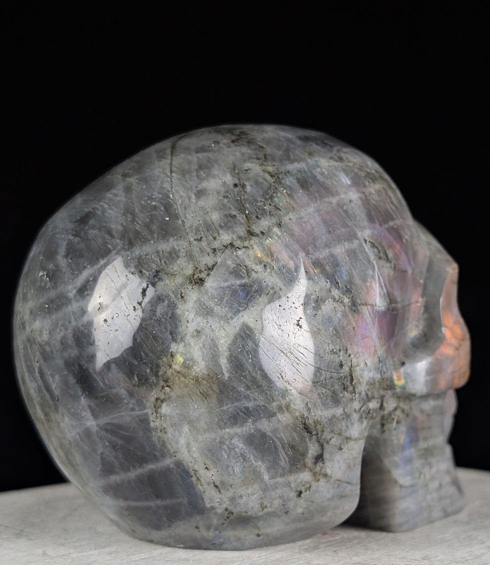 Thumbnail: Purple Labradorite Skull Carving