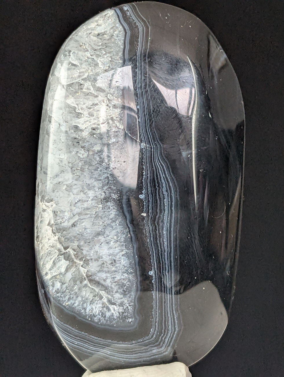 Thumbnail: Black Banded Lace Agate Palmstone