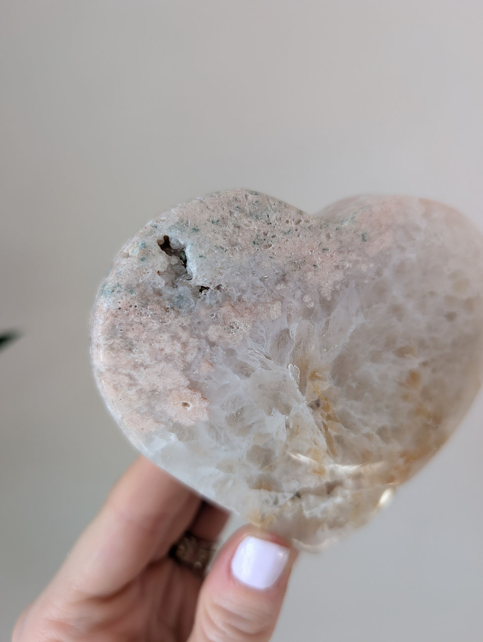 Thumbnail: Pink Amethyst Heart Carving