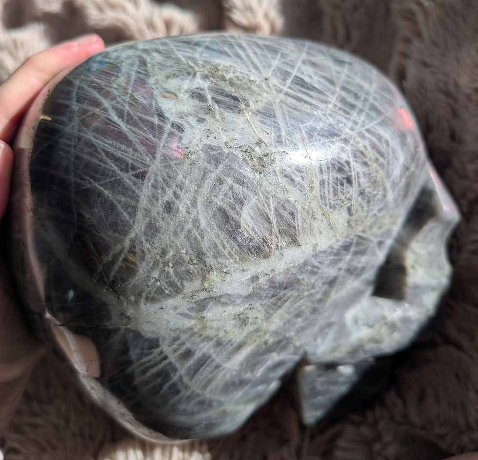 Thumbnail: Purple Labradorite Skull