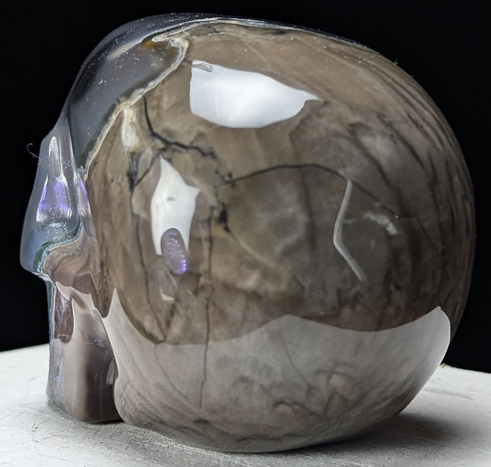 Thumbnail: Volcano Agate Skull
