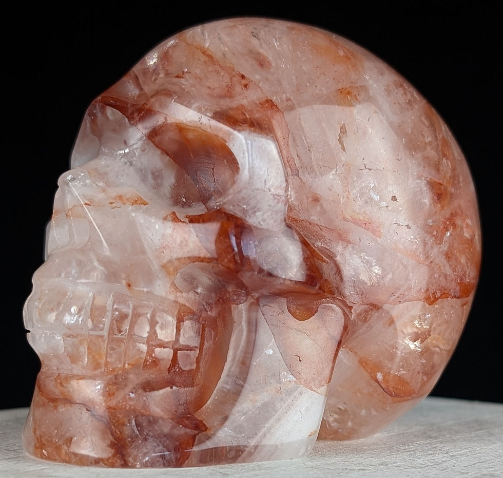 Thumbnail: Fire Quartz Skull Carving