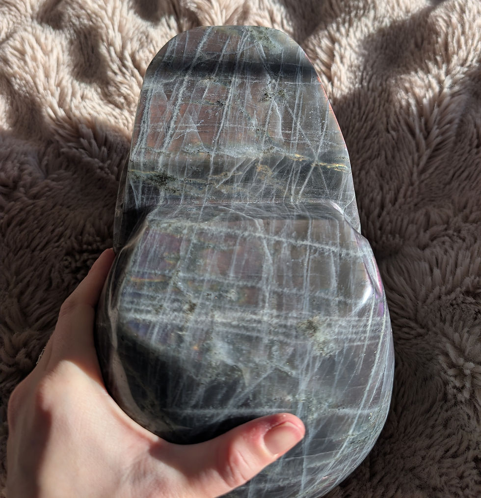 Thumbnail: Purple Labradorite Skull