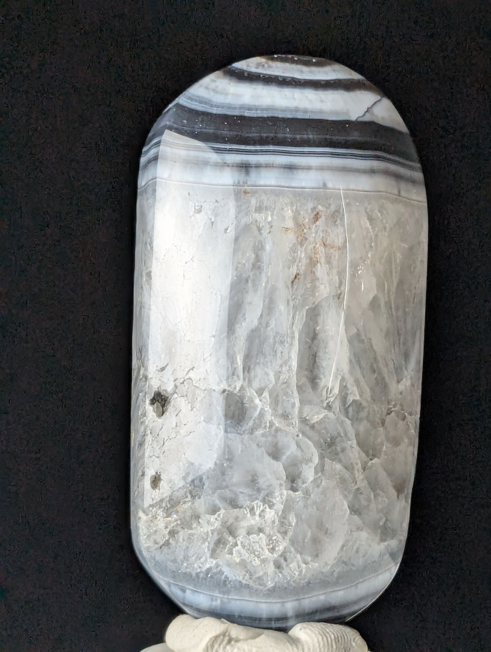 Thumbnail: Black Banded Lace Agate Palmstone