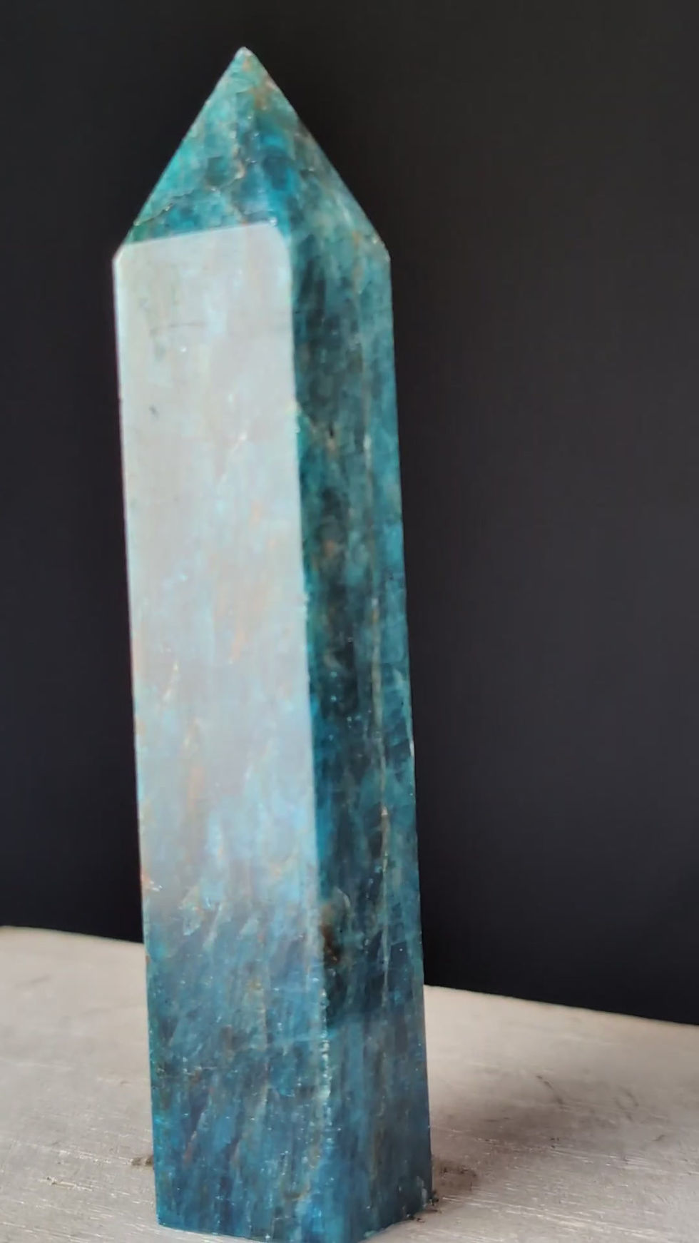 Thumbnail: Blue Apatite Tower