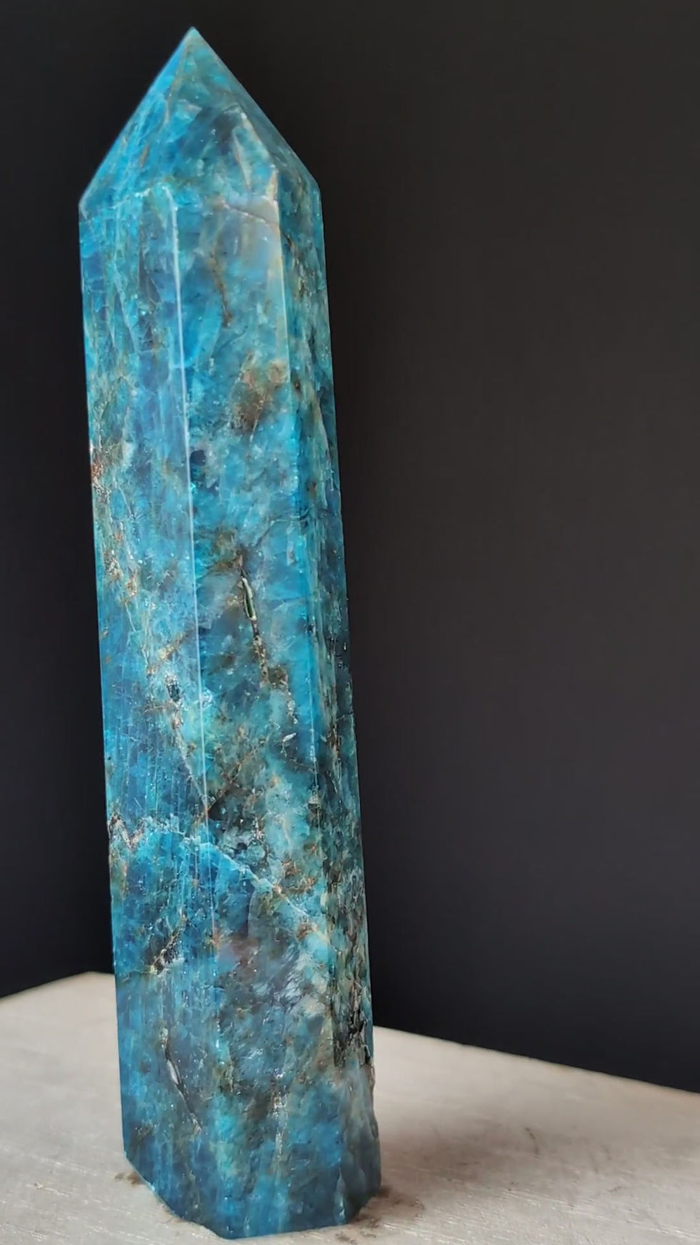 Thumbnail: Blue Apatite Tower