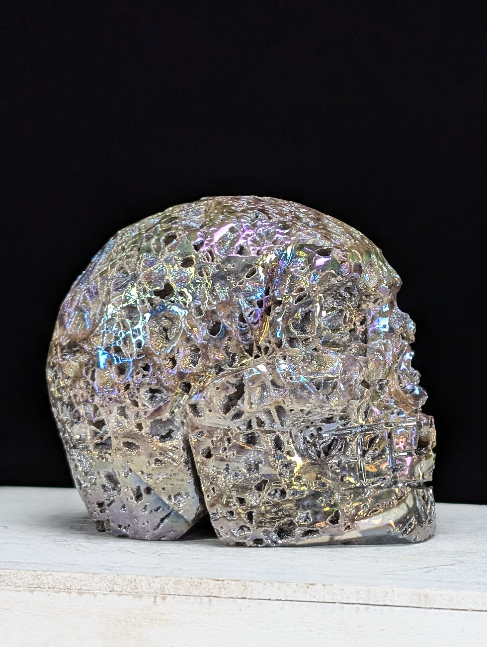 Thumbnail: Sphalerite Skull Carving Aura