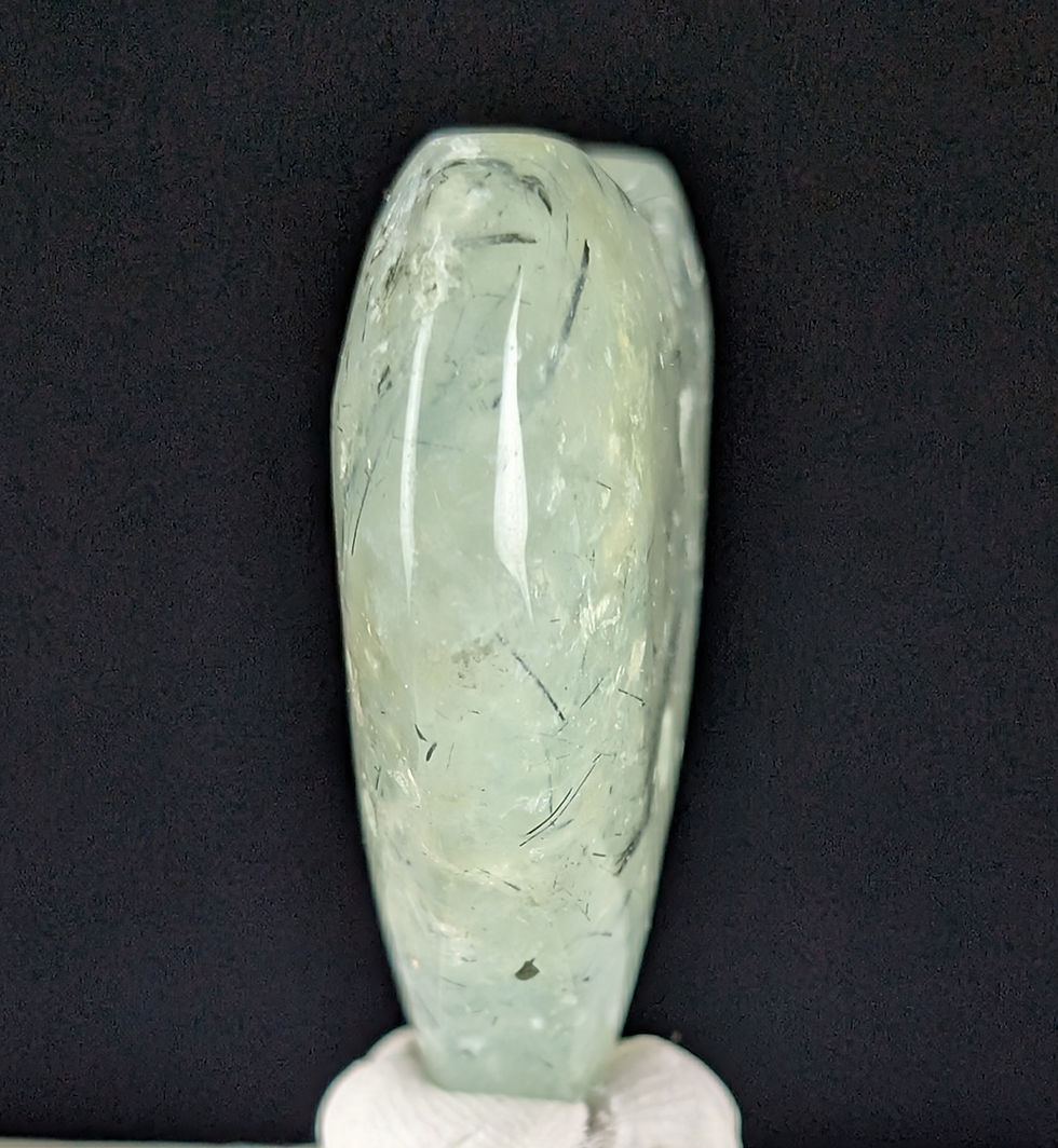 Thumbnail: Prehnite Heart Carving