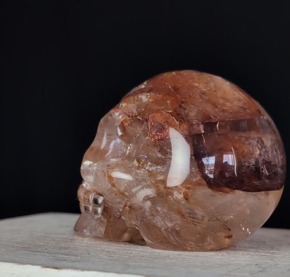 Thumbnail: Fire Quartz Skull Carving