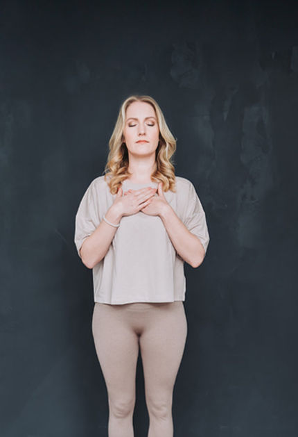 AlexandraRuepp-Emotion-Coaching-Klang-Klangbad-Legau-Deutschland-online-Körperarbeit-Embod