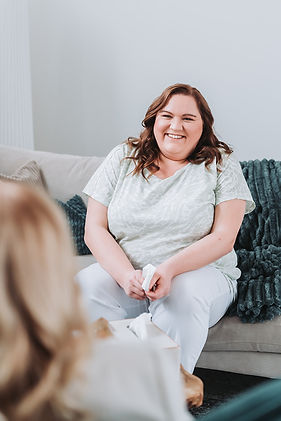AlexandraRuepp-Emotion-Coaching-Klang-Klangbad-Legau-Deutschland-online-Körperarbeit-Embod