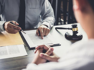 Cuándo deben los abogados de inmigración derivar a sus clientes a evaluaciones psicológicas