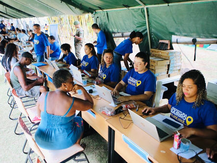 Parceria entre Prefeitura e Exército oferece serviços gratuitos à população no Parque da Cidade