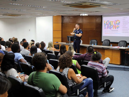 Carnaval 2024: servidores municipais são capacitados para coibir discriminação e violência durante a folia