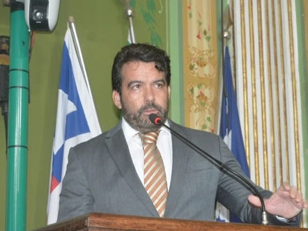 Câmara reafirma decisão da CCJ e rejeita projetos reprovados pela comissão