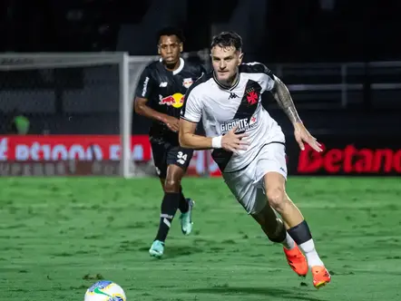 Brasileiro: Vasco enfrenta Bragantino para tentar se afastar do Z4