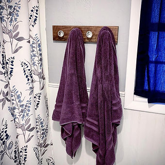 Four towel walnut and crystal rack