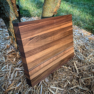 Walnut edge grain cutting board