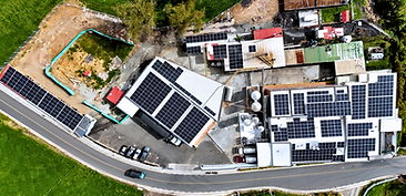 Infraestructura solar para autoconsumo energético en planta industrial