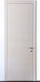 Porta VENA SBIANCATA in frassino con finitura sbiancata.