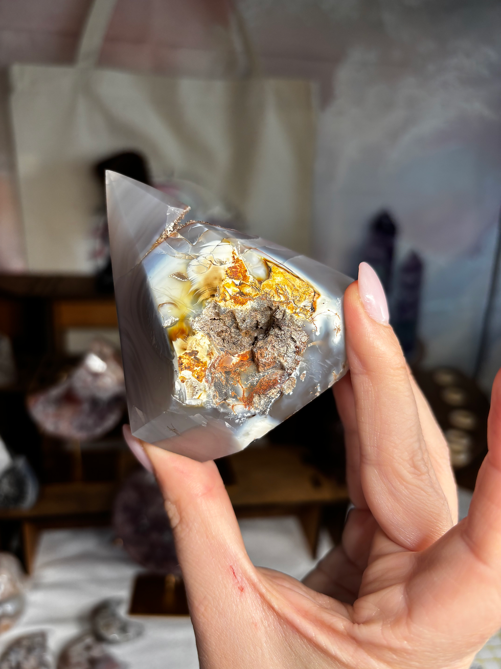Thumbnail: Agate Diamond