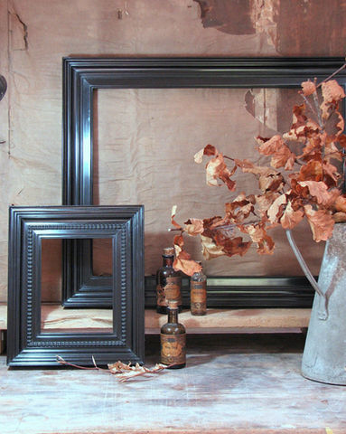 Dutch black fruitwood frame. Frames from the Dutch golden age, Flemish frame. Ebony frame. Old master paintings.
