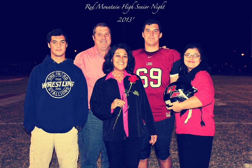 Seniornightfamily.jpg