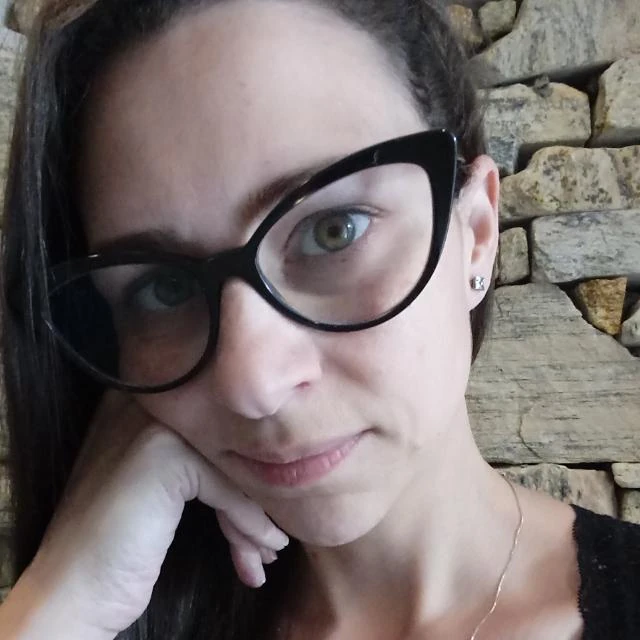 CamilaCuri.webp
