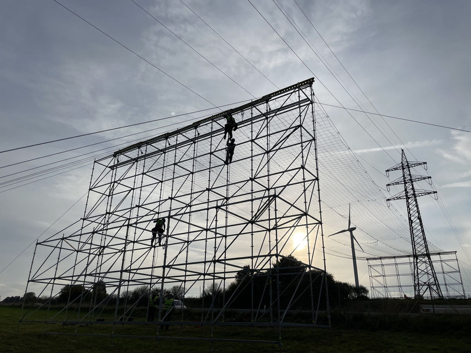 Leitungsbau-Monteure am Werk: Karriere bei Electron