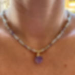 COLLAR DE MODA DE PIEDRA AMATISTA Y CHAPA DE ORO PIEZA HECHA A MANO