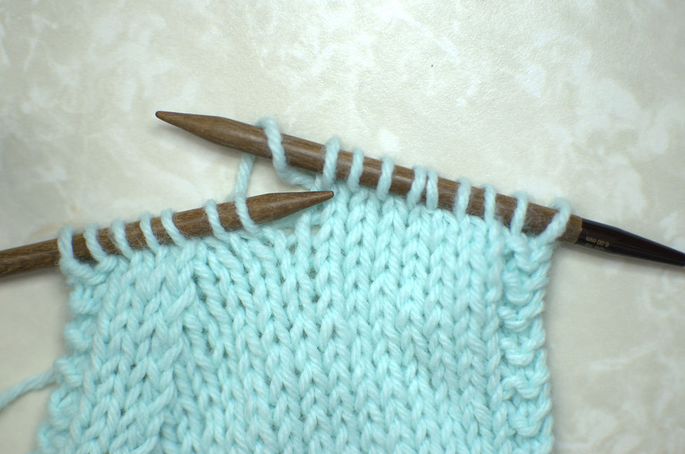 blue swatch on needles with yfon