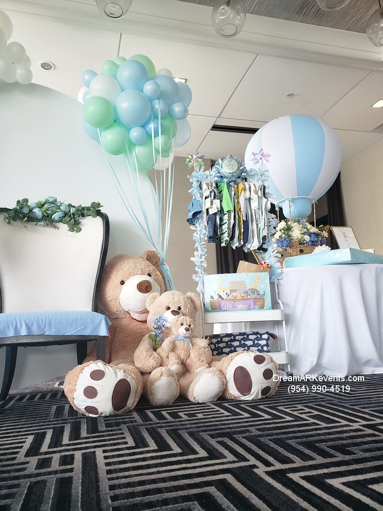Papa. Mama, Baby; Three teddy sizes; Baby shower decoration.jpg
