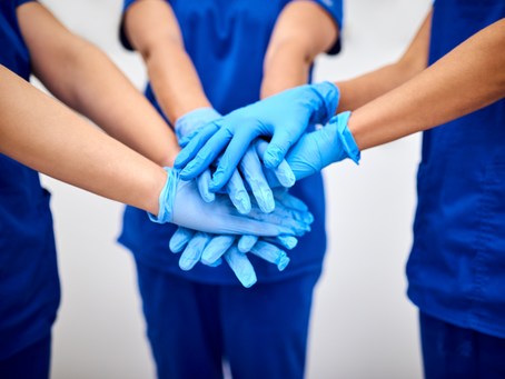 Самоврядування у сфері охорони здоровʼя: що отримають медпрацівники?