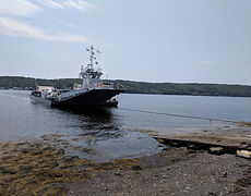 ferry-approaching.jpg