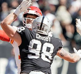 Maxx Crosby Yahoo Sports.jpg