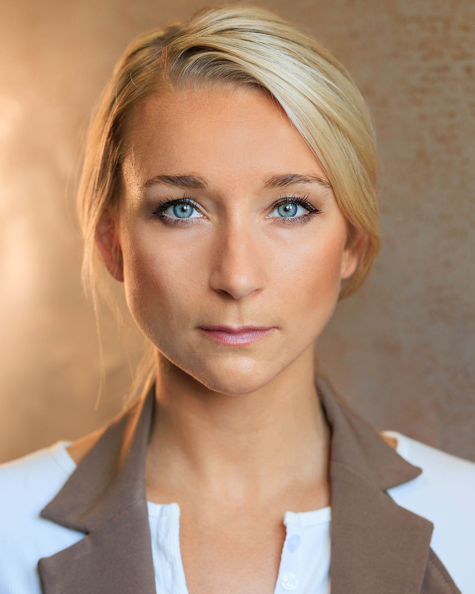 holly-prentice_jun26-211_ret.jpg