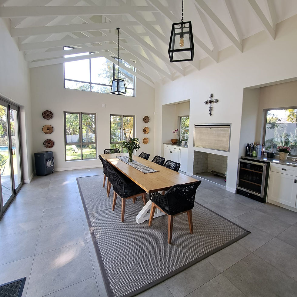 House Syringa - Dining Room