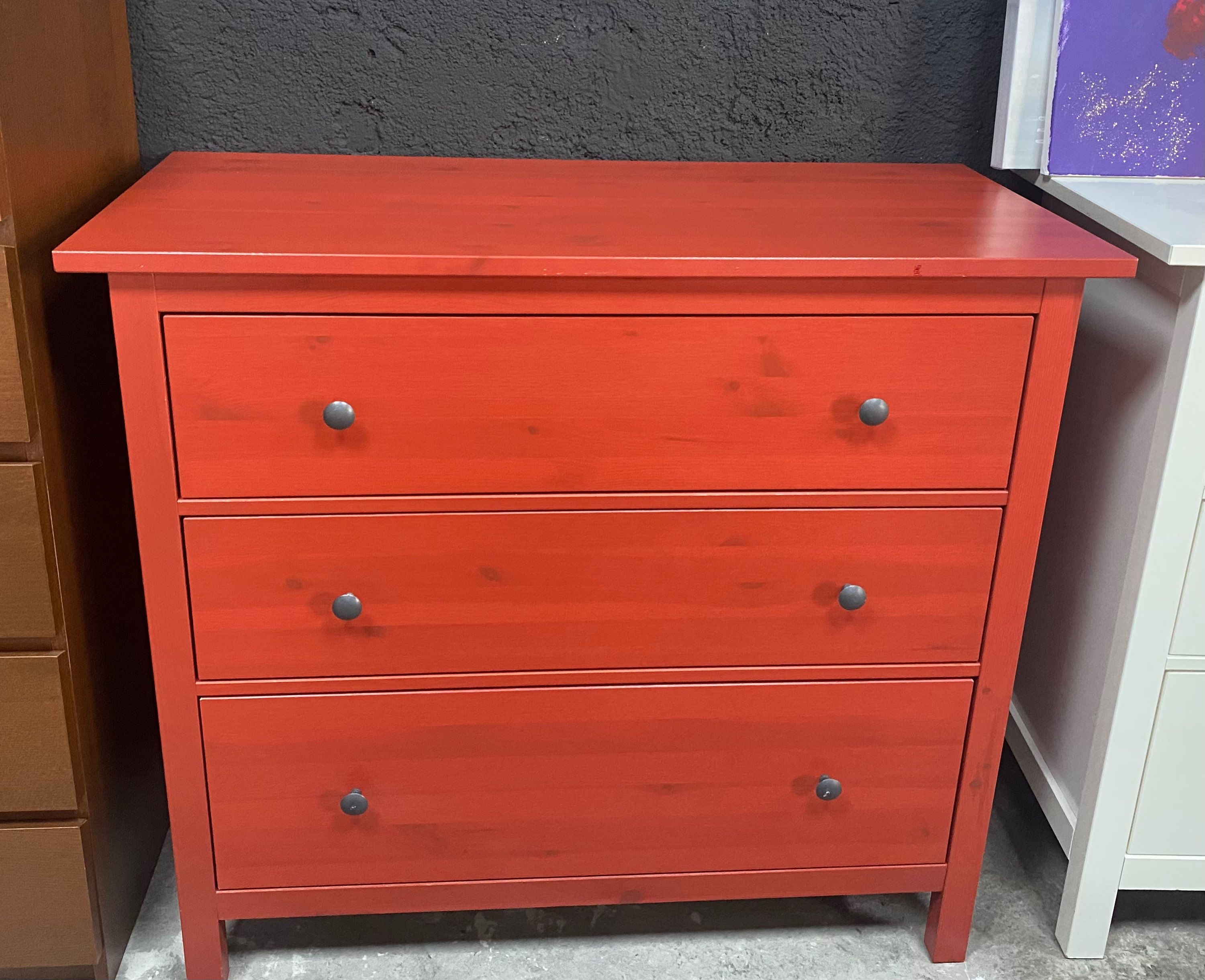 Commode  rouge 3 tiroirs Hemnes 