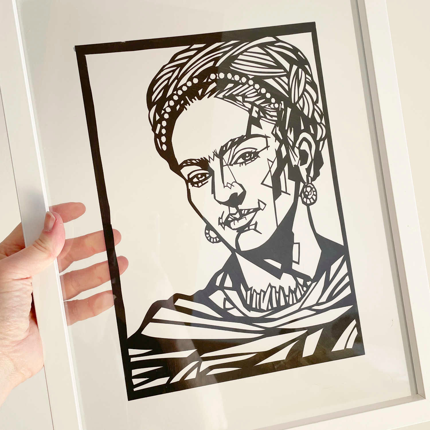 Frida Kahlo papercut