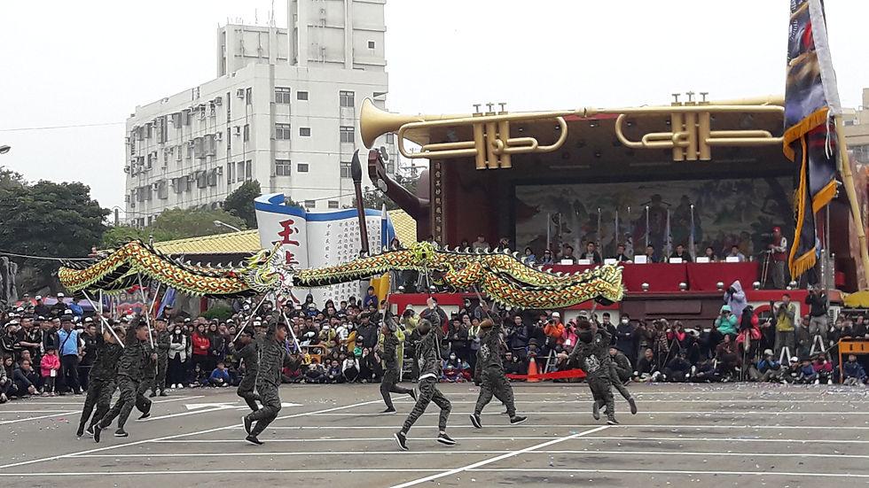 貓裏客家競技龍