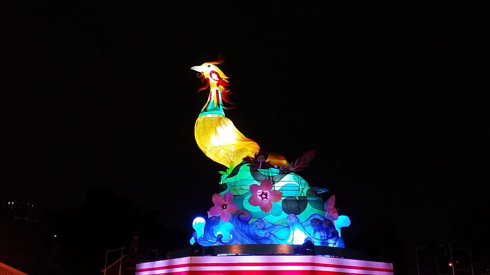 主燈「鳳凰花開」